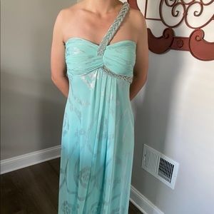 Mint Blue size 4 Cache Evening Gown